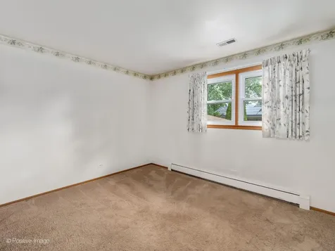 102 Hill Street Roselle IL 60172