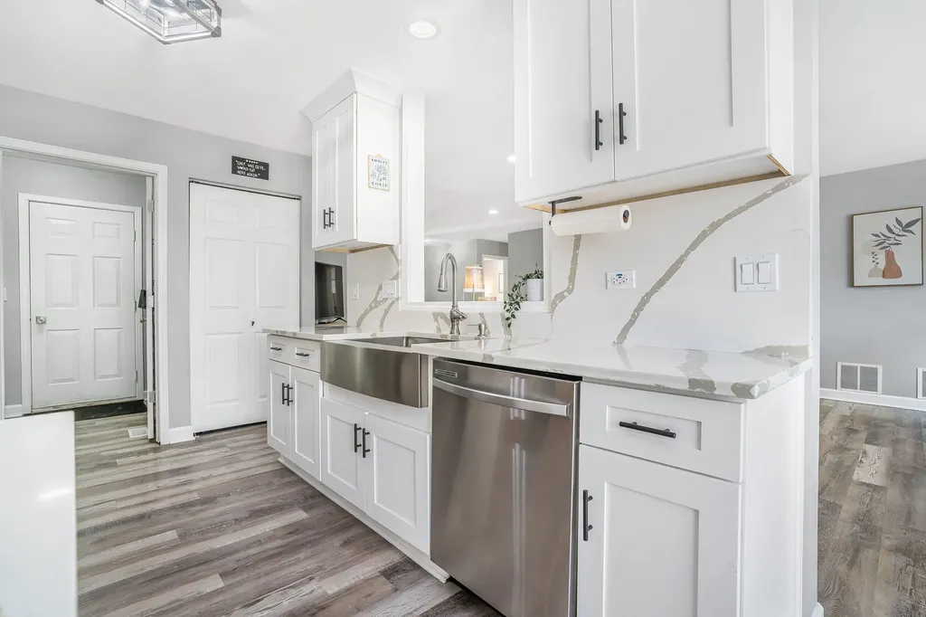 10499 Fleetwood Street Huntley IL 60142
