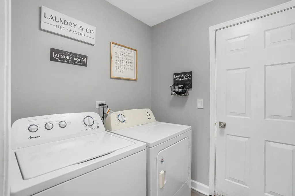 10499 Fleetwood Street Huntley IL 60142
