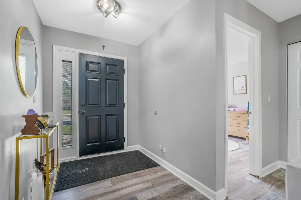 10499 Fleetwood Street Huntley IL 60142