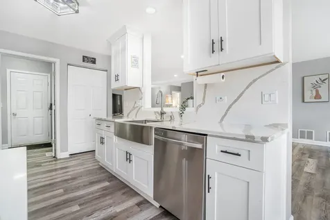 10499 Fleetwood Street Huntley IL 60142