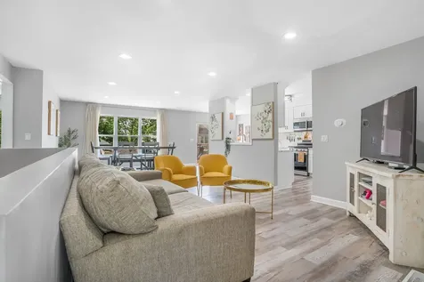 10499 Fleetwood Street Huntley IL 60142