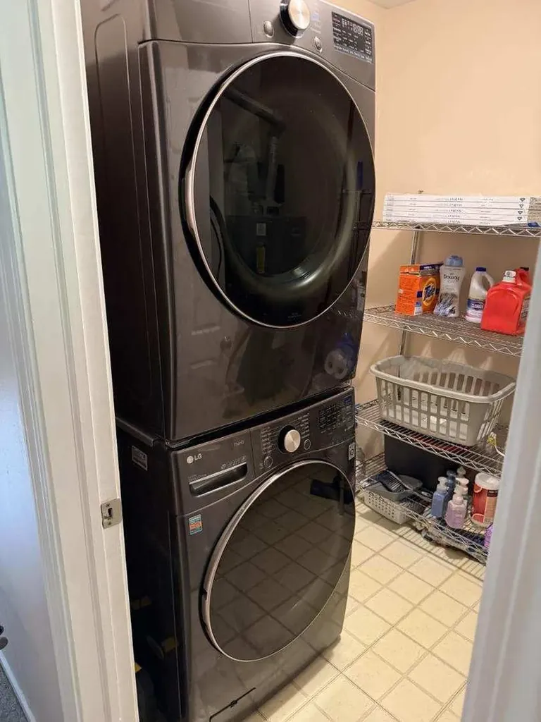 199 Dublin Court Schaumburg IL 60194