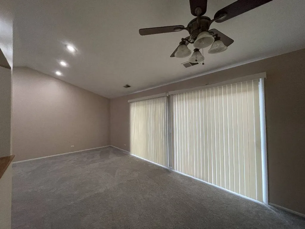 199 Dublin Court Schaumburg IL 60194