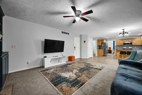 3306 Crossgate Drive Bloomington IL 61704