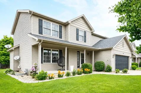 3306 Crossgate Drive Bloomington IL 61704