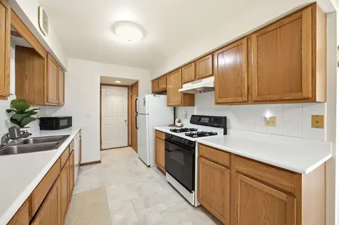 615 Silver Creek Road Woodstock IL 60098