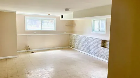 710 West Ridge Road Villa Park IL 60181
