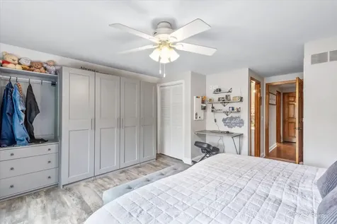 39W030 Poplar Lane St. Charles IL 60175