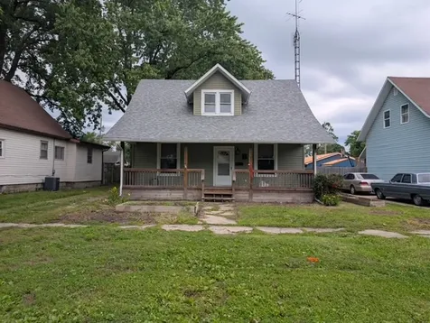 2608 Shelby Avenue Mattoon IL 61938