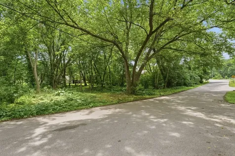 24005 North Valley Road Lake Zurich IL 60047