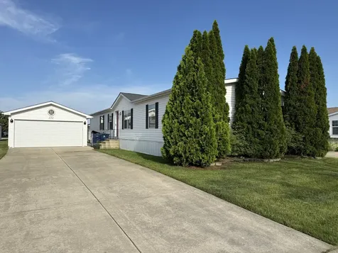 221 Begonia Drive Matteson IL 60443