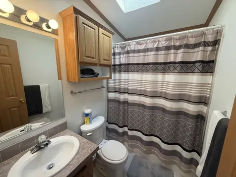 221 Begonia Drive Matteson IL 60443