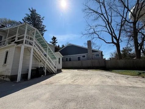 609 1ST Street Libertyville IL 60048
