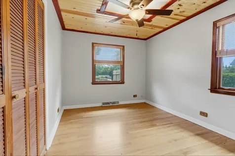 6231 Linden Lane La Grange Highlands IL 60525