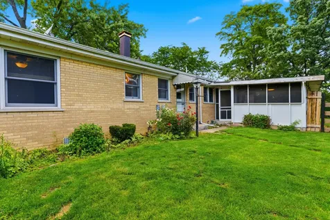 6231 Linden Lane La Grange Highlands IL 60525
