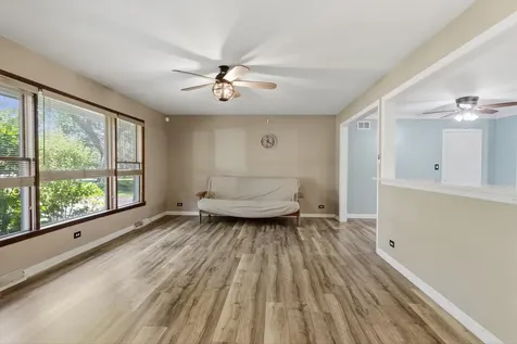 6231 Linden Lane La Grange Highlands IL 60525