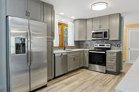 6231 Linden Lane La Grange Highlands IL 60525