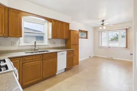 2435 Nona Street Franklin Park IL 60131