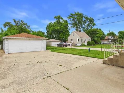 2435 Nona Street Franklin Park IL 60131