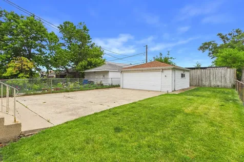 2435 Nona Street Franklin Park IL 60131