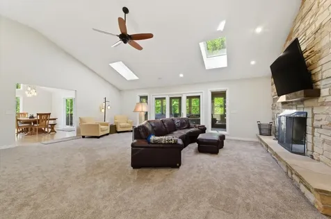 71 Oak Creek Drive Yorkville IL 60560