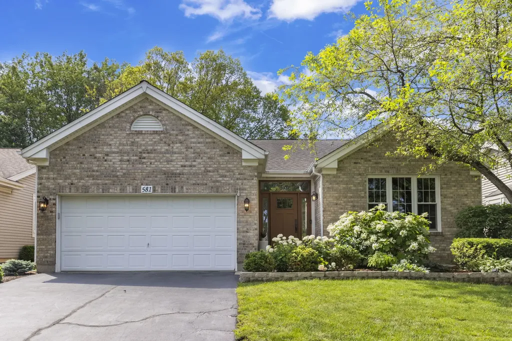 581 Rose Lane Bartlett IL 60103