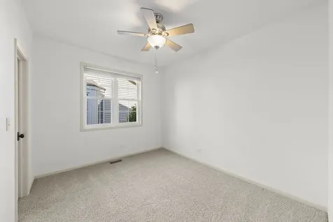 581 Rose Lane Bartlett IL 60103