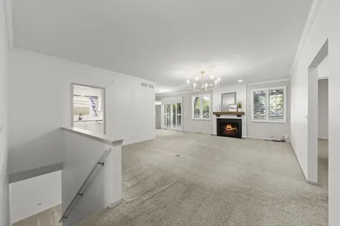 581 Rose Lane Bartlett IL 60103
