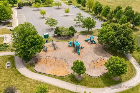 41 Park View Lane Hawthorn Woods IL 60047