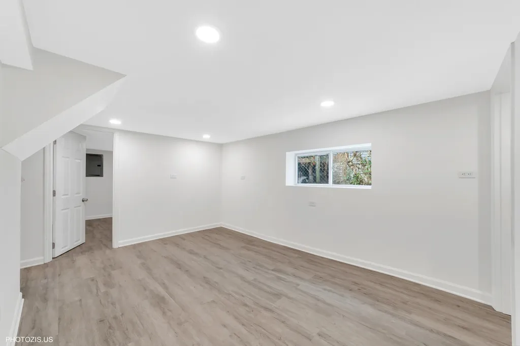 3649 North Overhill Avenue Chicago IL 60634