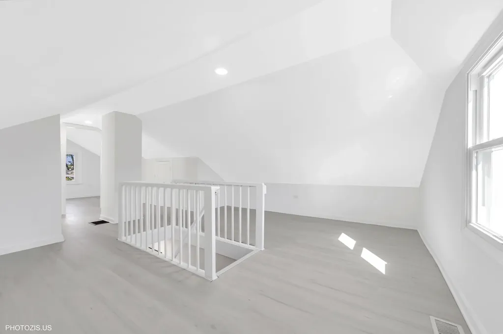 3649 North Overhill Avenue Chicago IL 60634