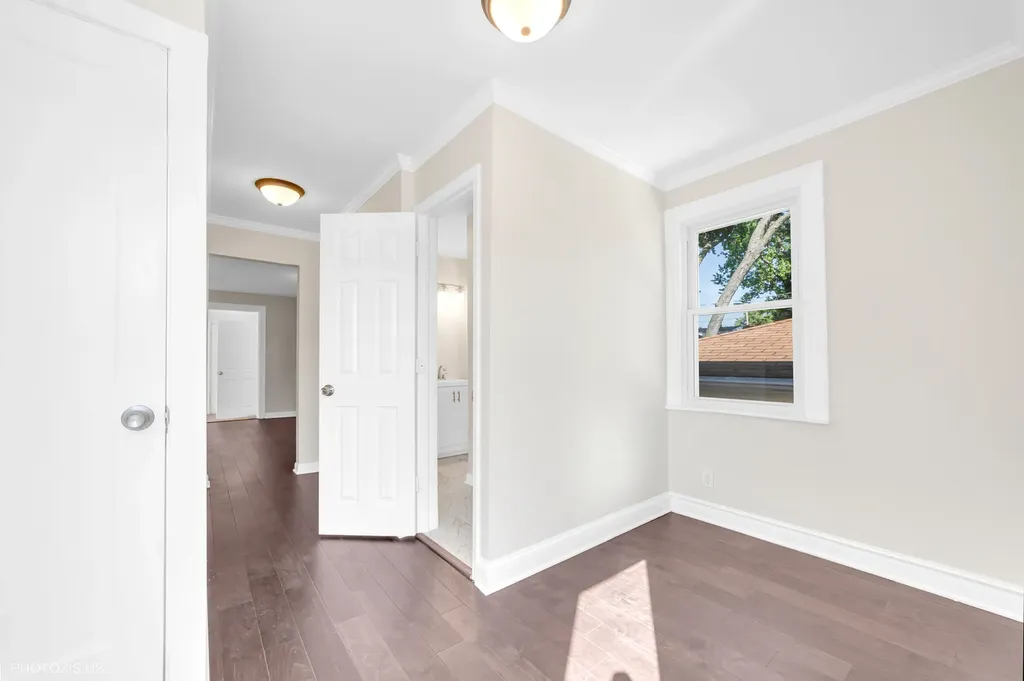 3649 North Overhill Avenue Chicago IL 60634