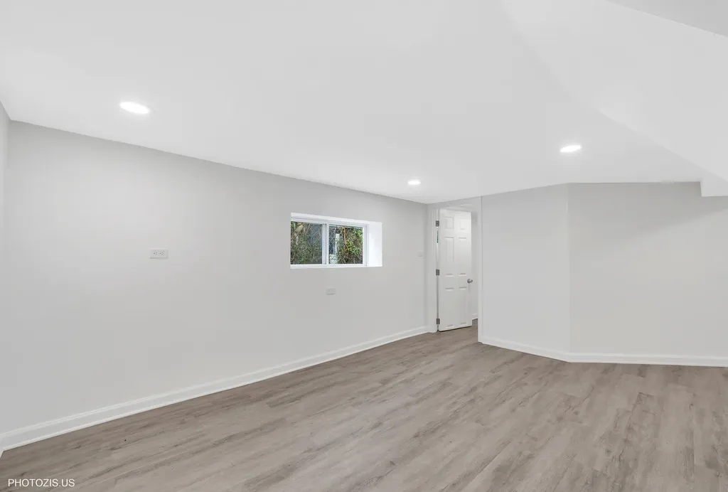 3649 North Overhill Avenue Chicago IL 60634