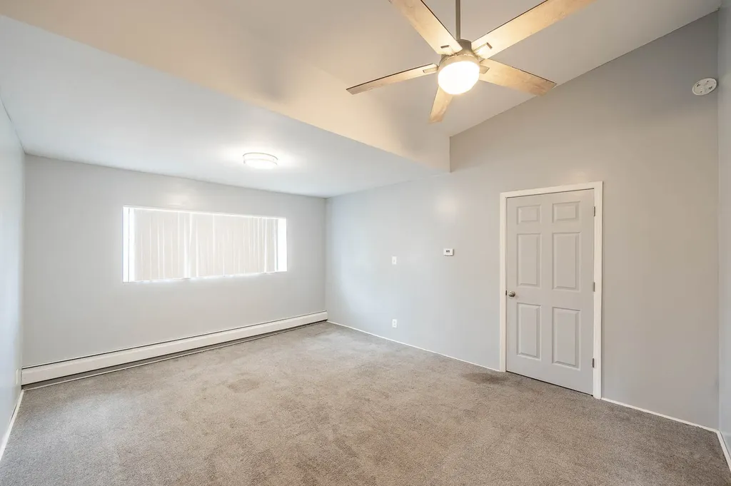 7710 South Euclid Avenue Chicago IL 60649