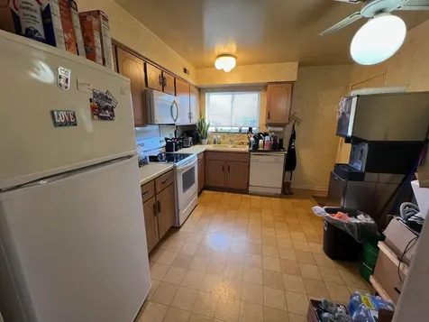 9409 Bay Colony Drive Des Plaines IL 60016