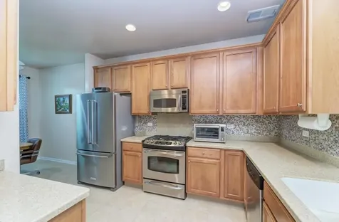 2886 Edgewater Drive Elgin IL 60124