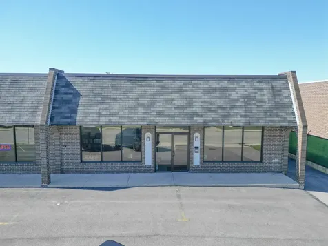 1541 Bourbon Parkway Streamwood IL 60107