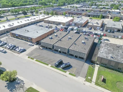 1541 Bourbon Parkway Streamwood IL 60107