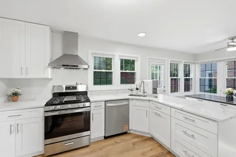 4310 Forest Glen Drive Hoffman Estates IL 60192