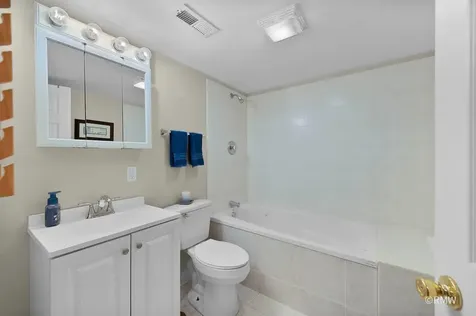 922 Capistrano Terrace Bartlett IL 60103