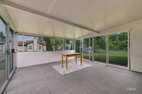 922 Capistrano Terrace Bartlett IL 60103