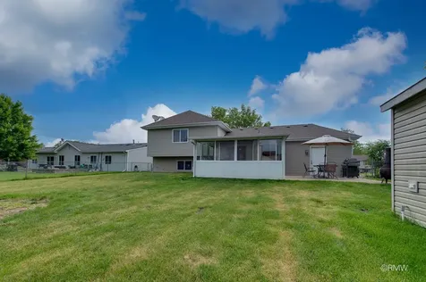 922 Capistrano Terrace Bartlett IL 60103
