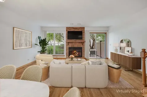 942 Little Falls Court Elk Grove Village IL 60007