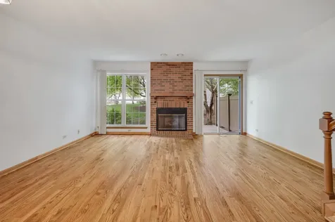 942 Little Falls Court Elk Grove Village IL 60007