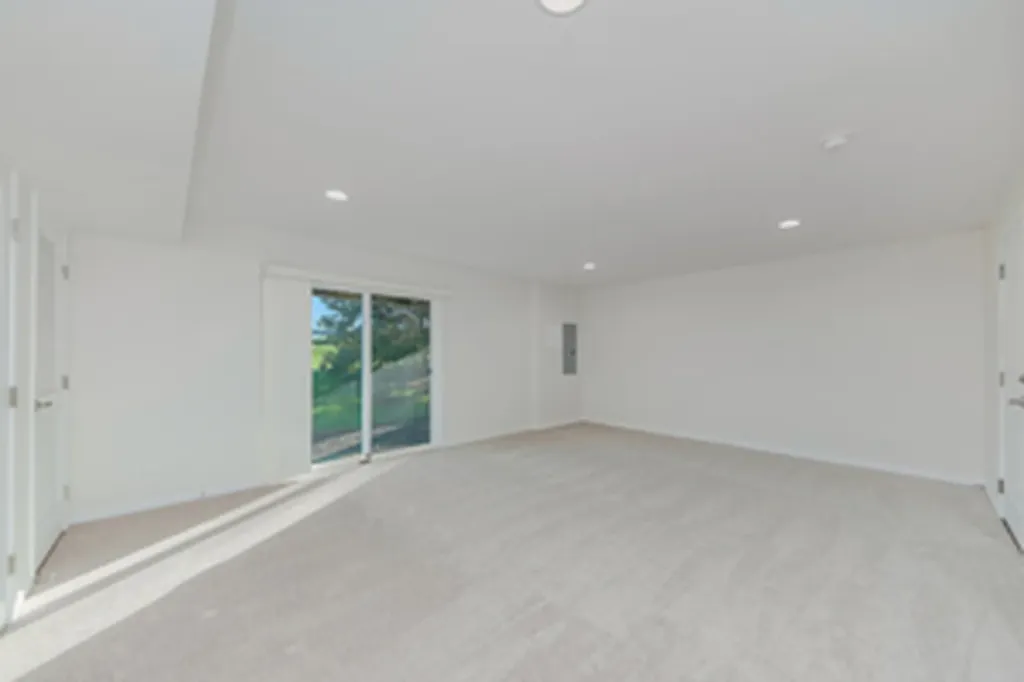 212 Commerce Street E Aurora IL 60504