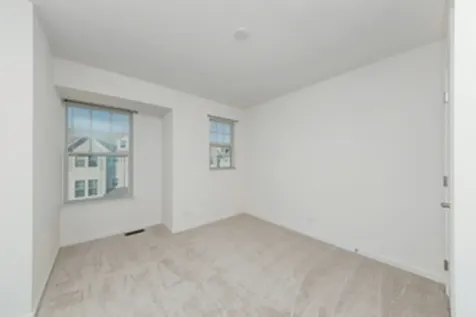 212 Commerce Street E Aurora IL 60504