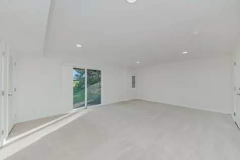 212 Commerce Street E Aurora IL 60504