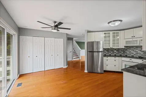4456 West Lawn Avenue Waukegan IL 60085