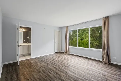 4456 West Lawn Avenue Waukegan IL 60085